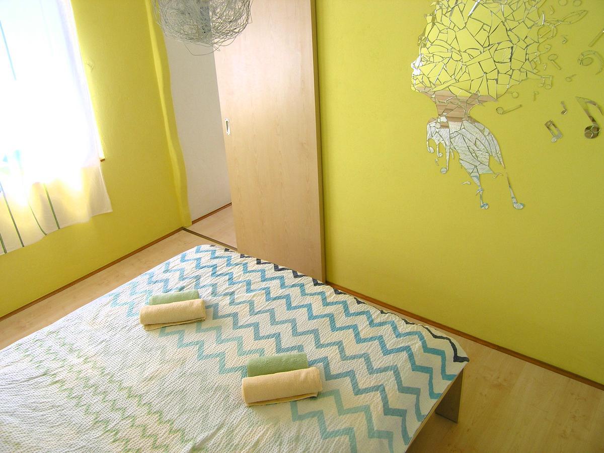 Apartment Danilo Крк Екстер'єр фото